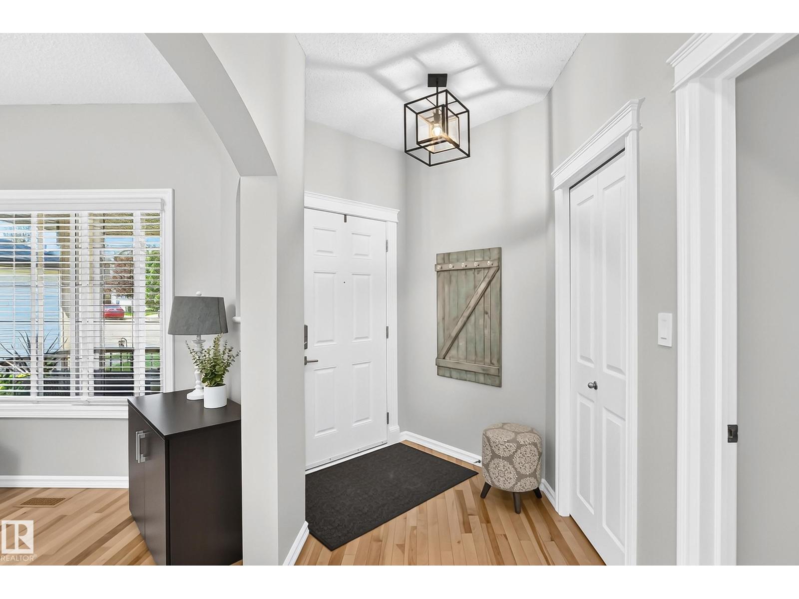 823 77 ST SW SW
