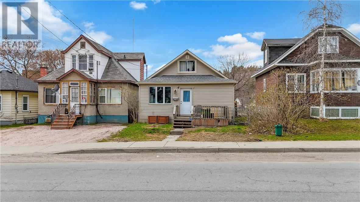 431 Frood Road