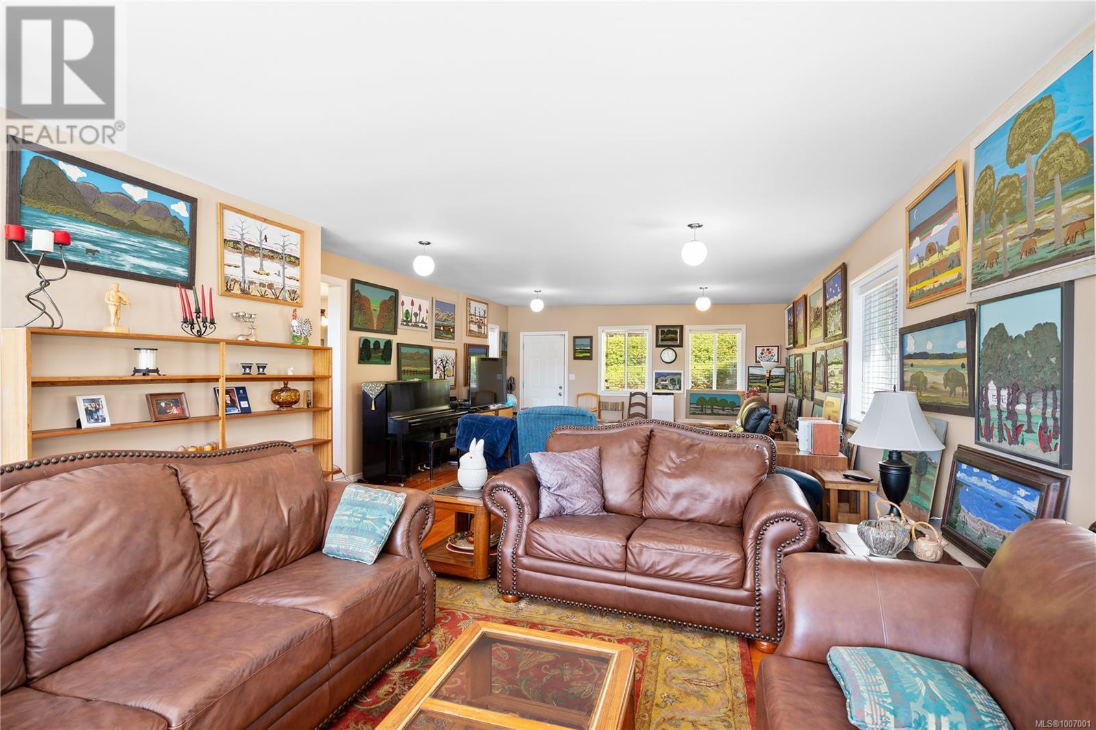 854 Royal Oak Ave