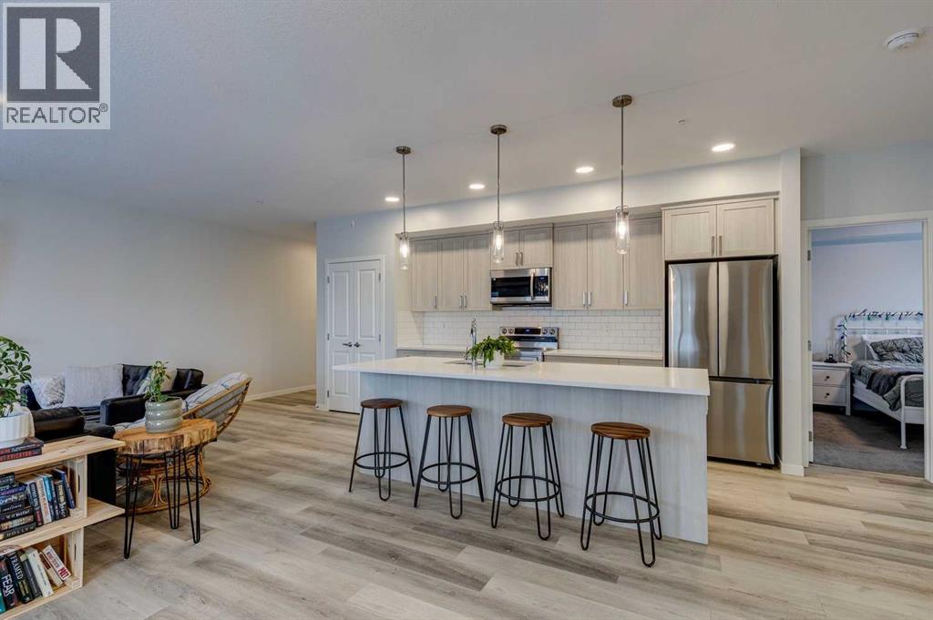 3204, 33 Carringham Gate NW