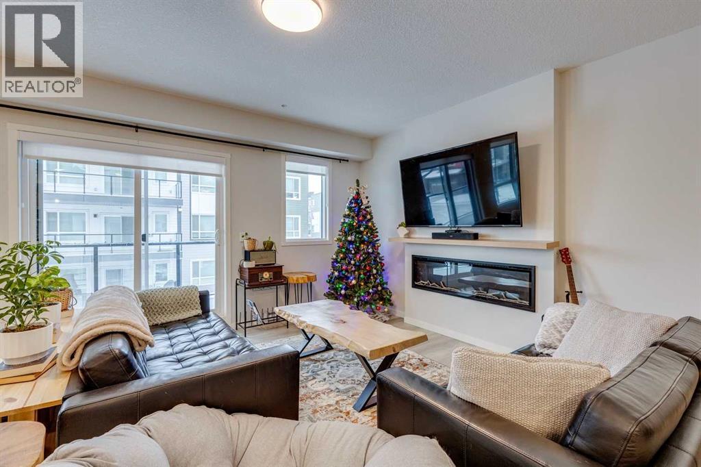 3204, 33 Carringham Gate NW