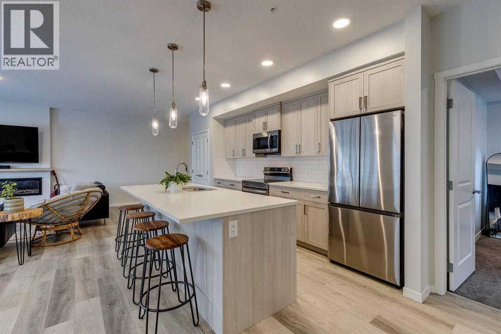 3204, 33 Carringham Gate NW