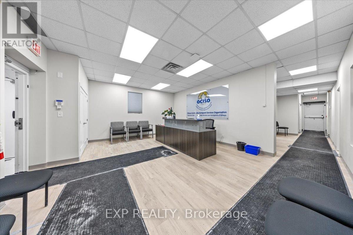 945 WELLINGTON STREET