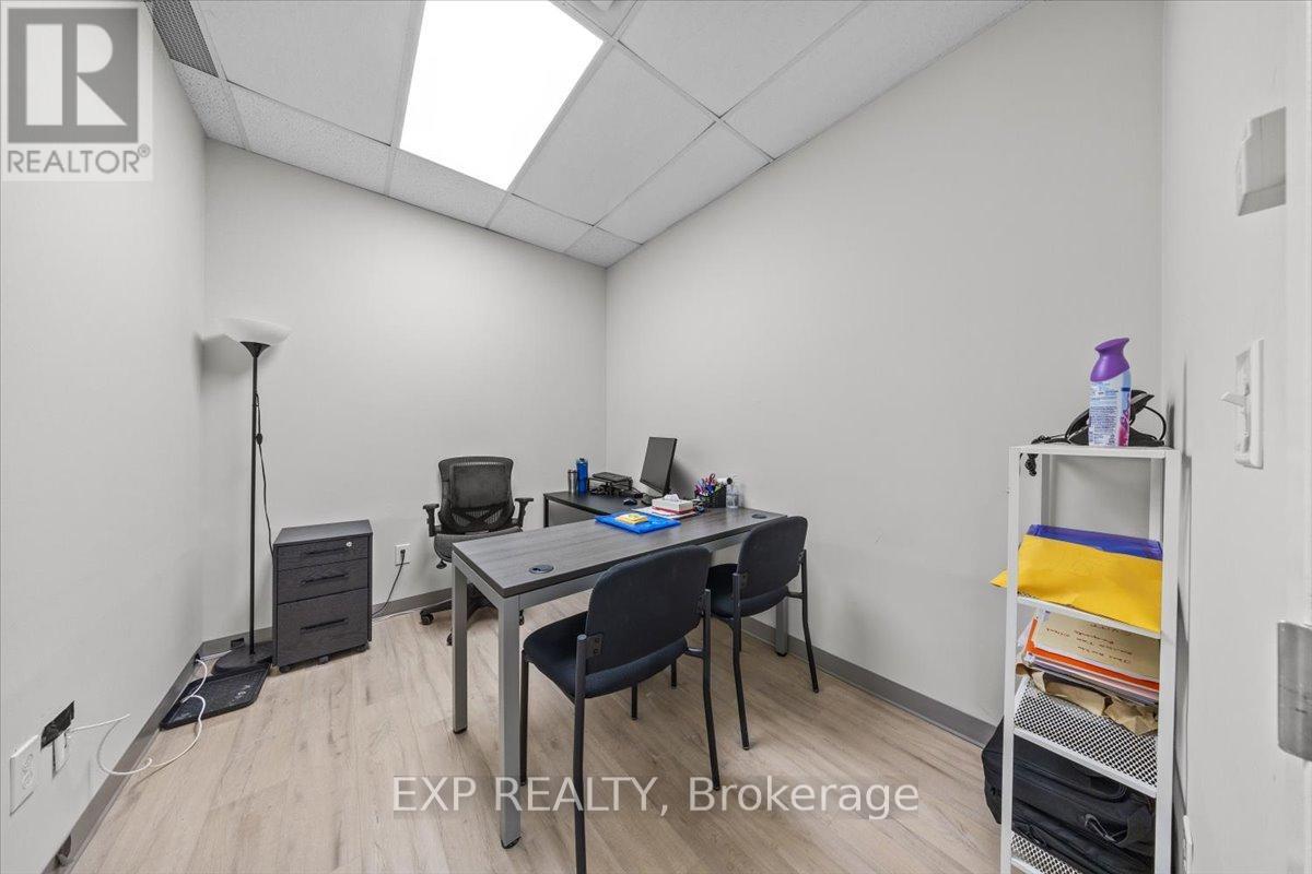 945 WELLINGTON STREET