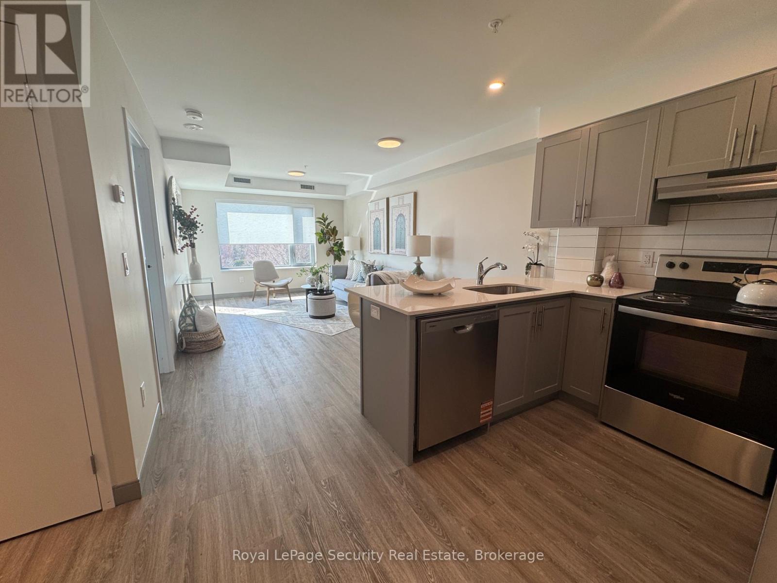 511 - 1015 INNISFIL BEACH ROAD