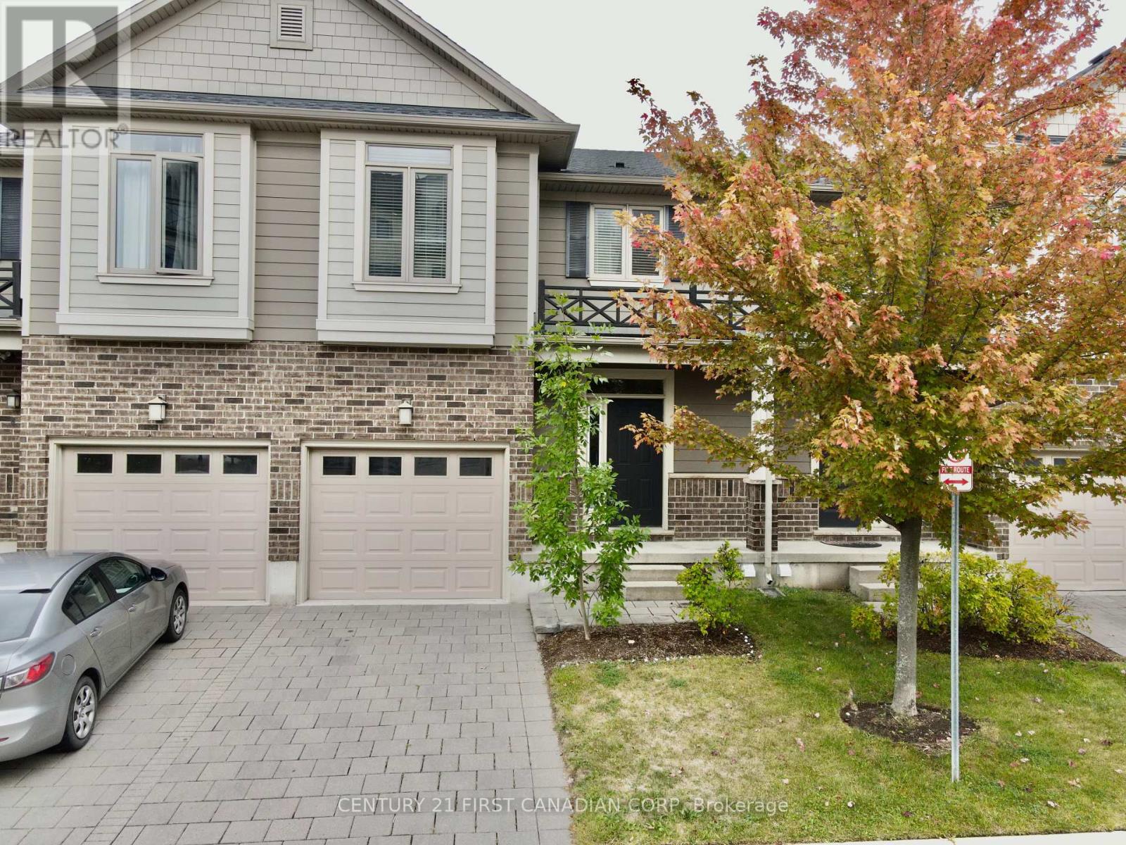 Photo 1 of 29 — 45 - 112 NORTH CENTRE ROAD Unit 45, London North (North B), ON N5X0G9