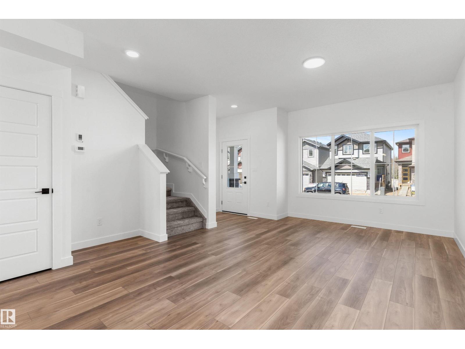 20619 43 AV NW