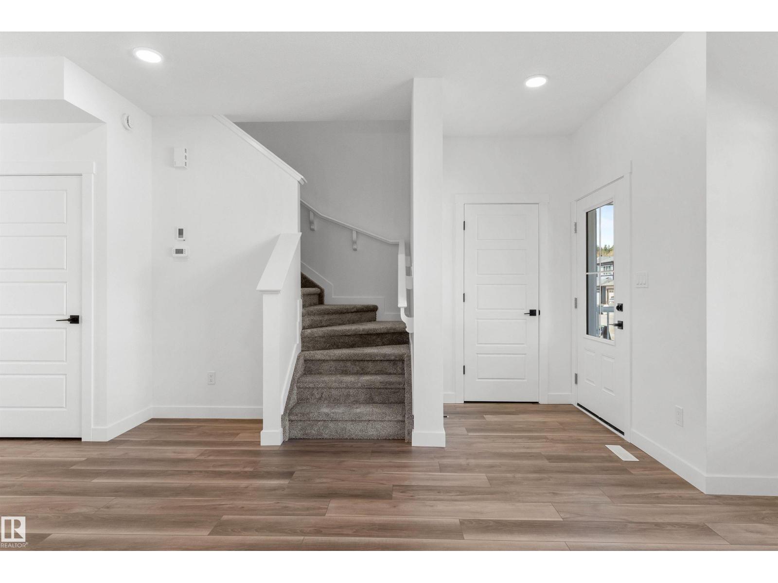 20619 43 AV NW