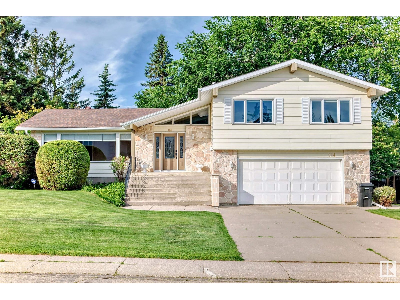114 Fairway DR NW