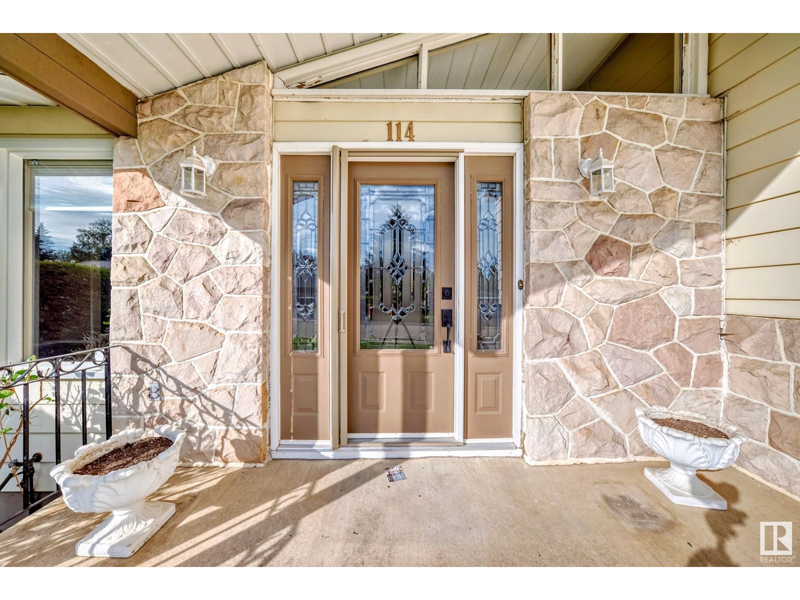 114 Fairway DR NW