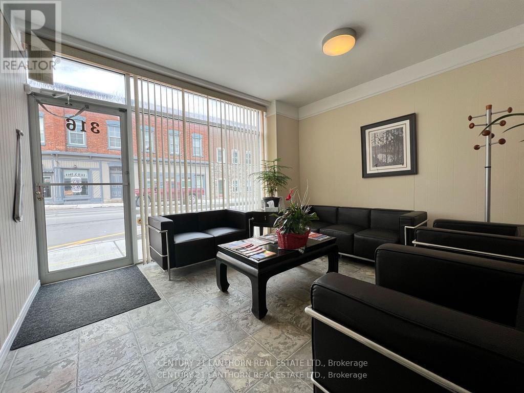 316 PICTON MAIN STREET