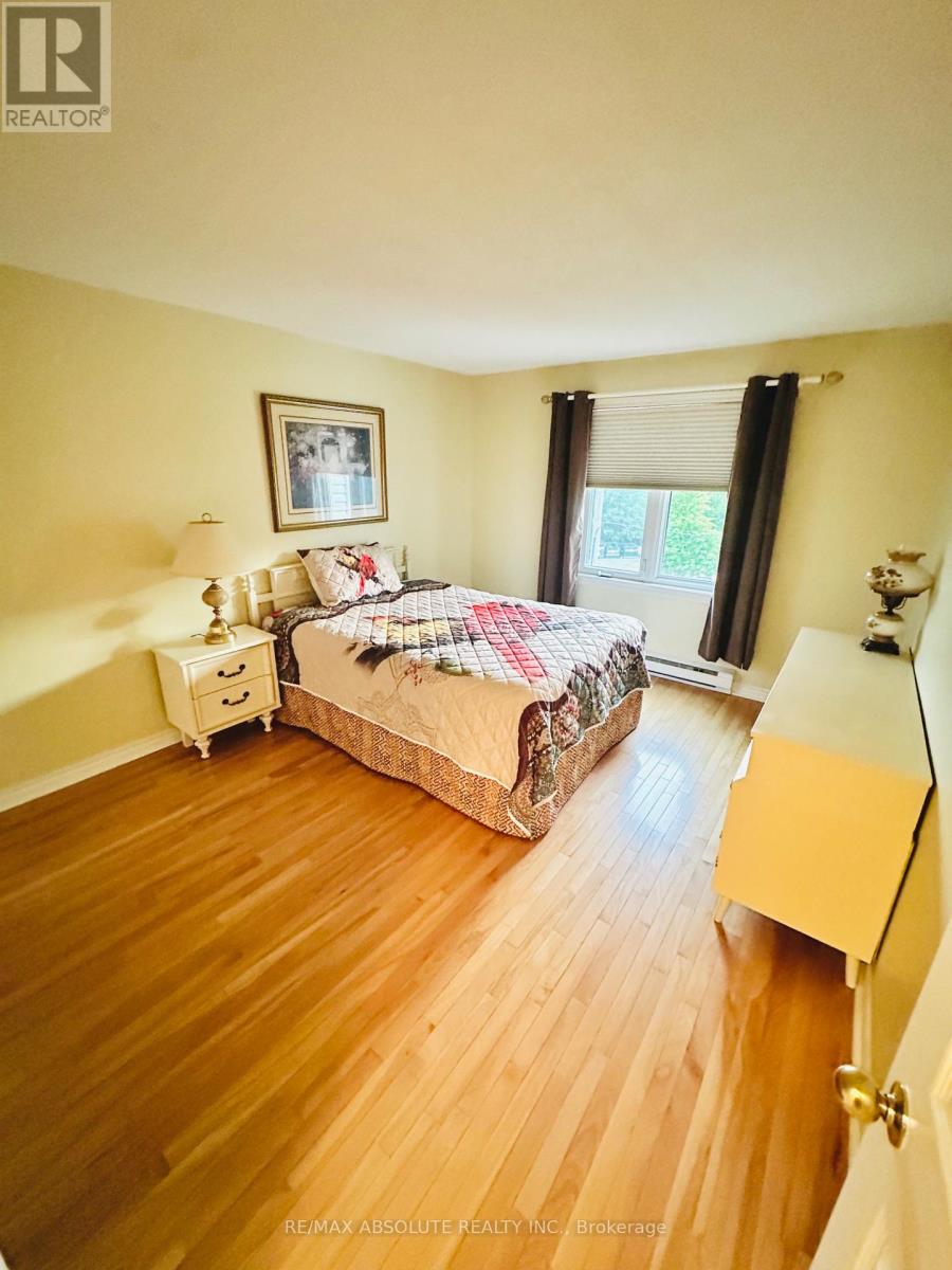 310 - 61 JACK CRESCENT