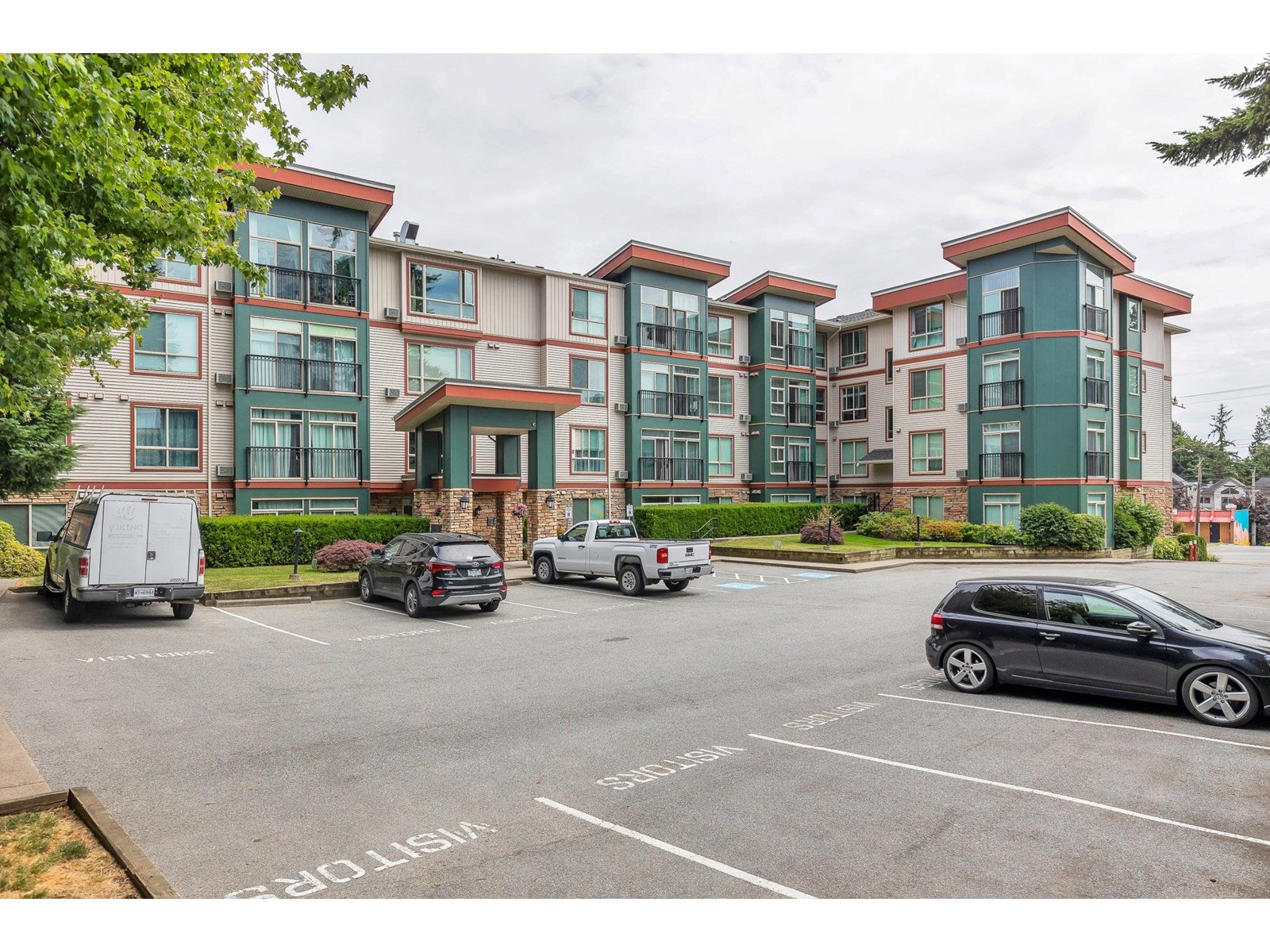 207 33485 SOUTH FRASER WAY