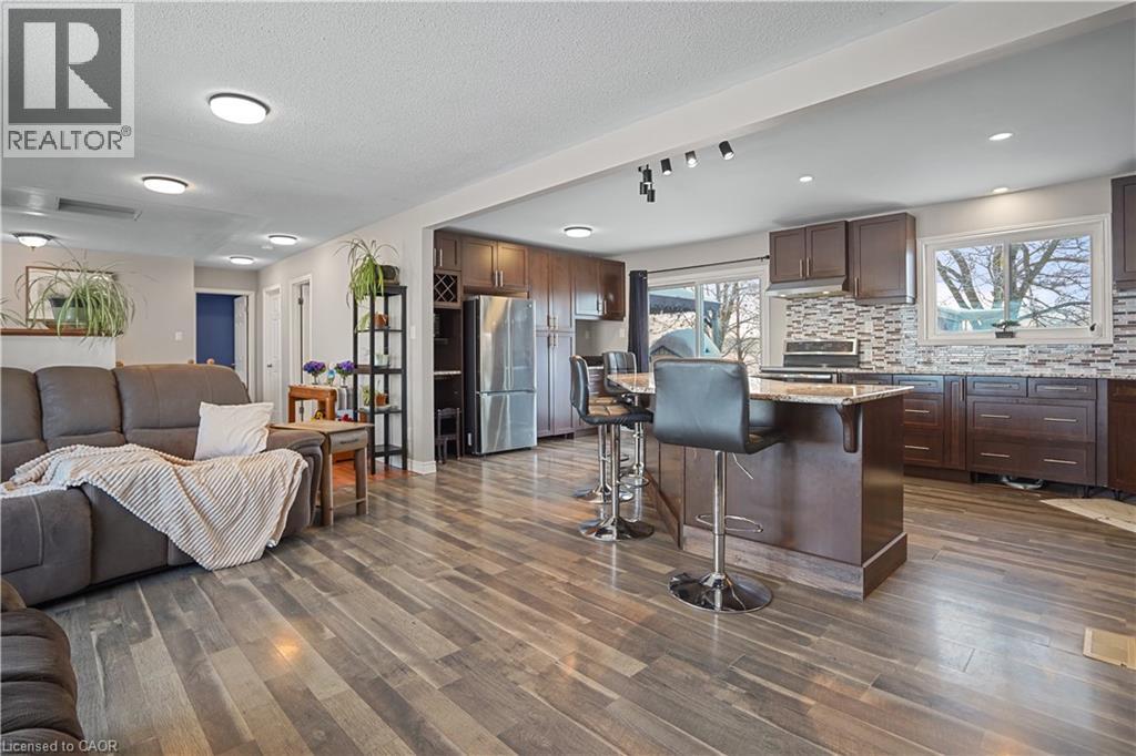 4021 PERTH LINE 56 E