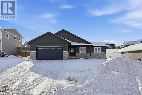 6 NOECKERVILLE HILL DRIVE South Bruce ON N0G2J0