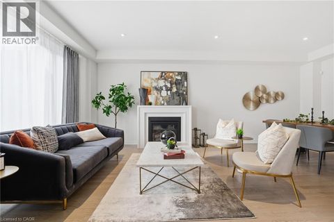 258 HISTAND Trail Kitchener ON N2R0T7