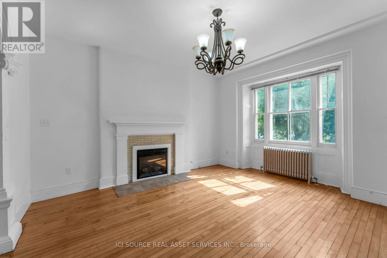 MAIN - 23 WEST STREET W