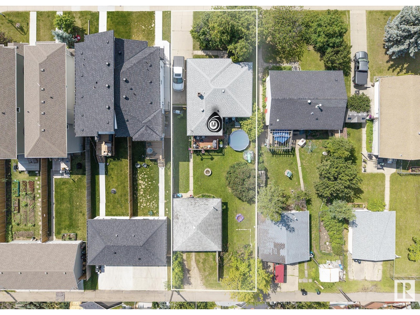 9111 151 ST NW