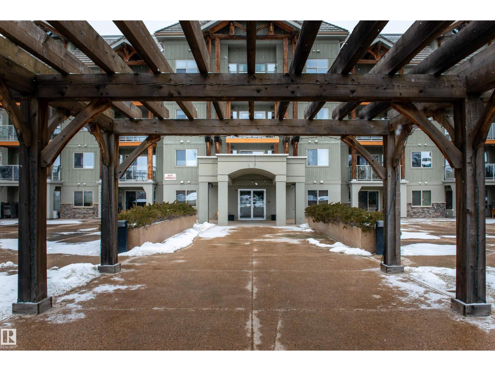 #237 278 SUDER GREENS DR NW