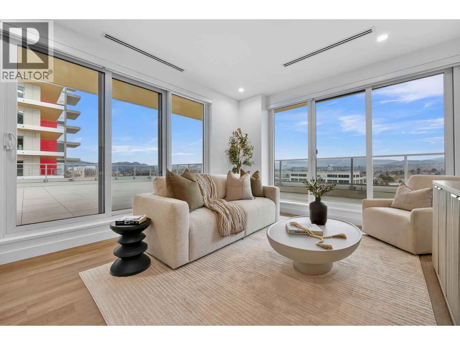 3340 Lakeshore Road Unit# 713