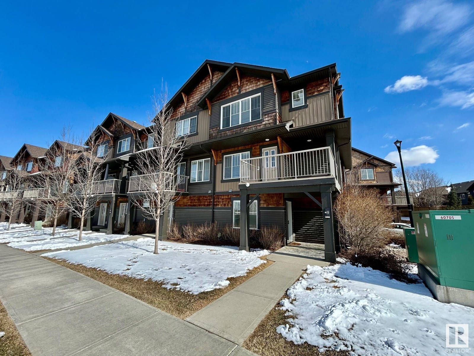 #9 1005 GRAYDON HILL BV SW SW