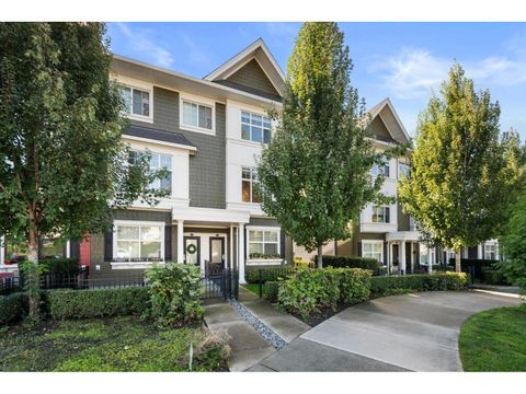 23 27735 ROUNDHOUSE DRIVE Abbotsford BC V4X0A2