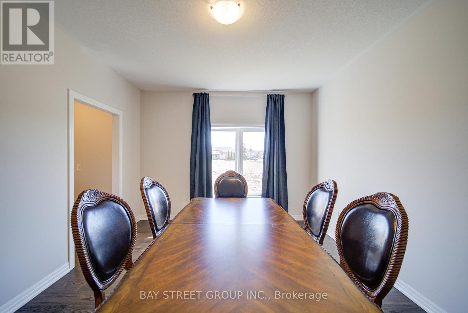 39 MEADOWLARK DRIVE