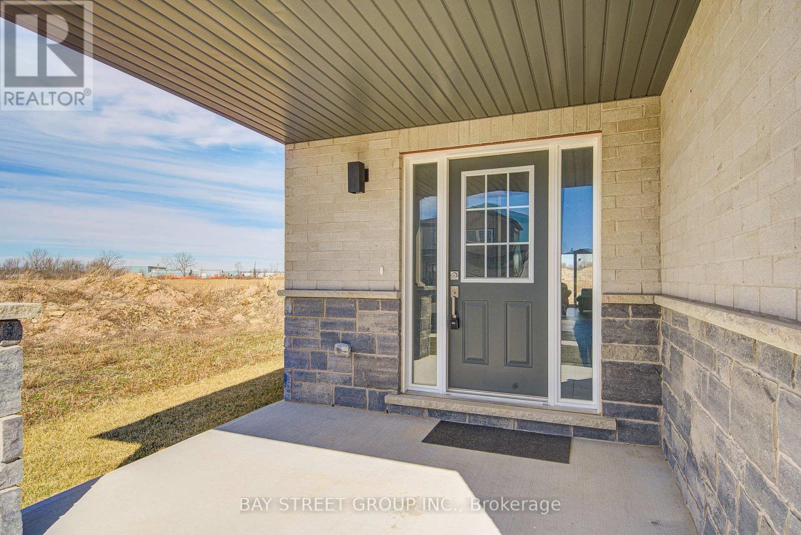 39 MEADOWLARK DRIVE