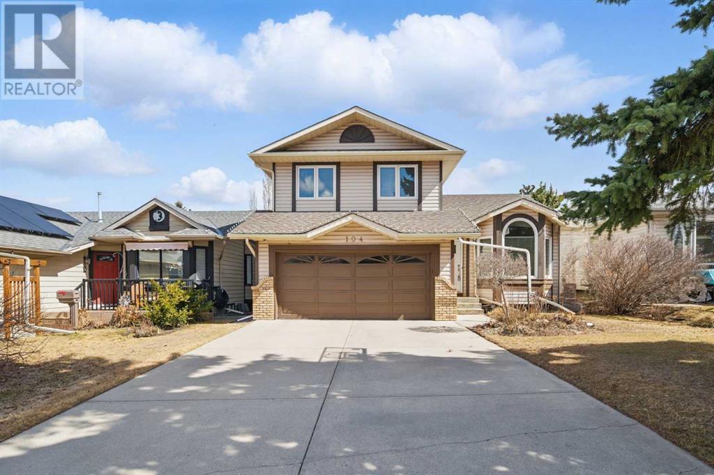 104 Sunlake Way SE