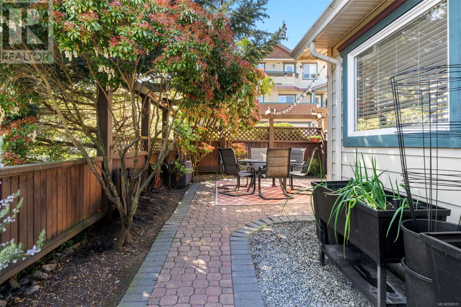 1 106 Aldersmith Pl