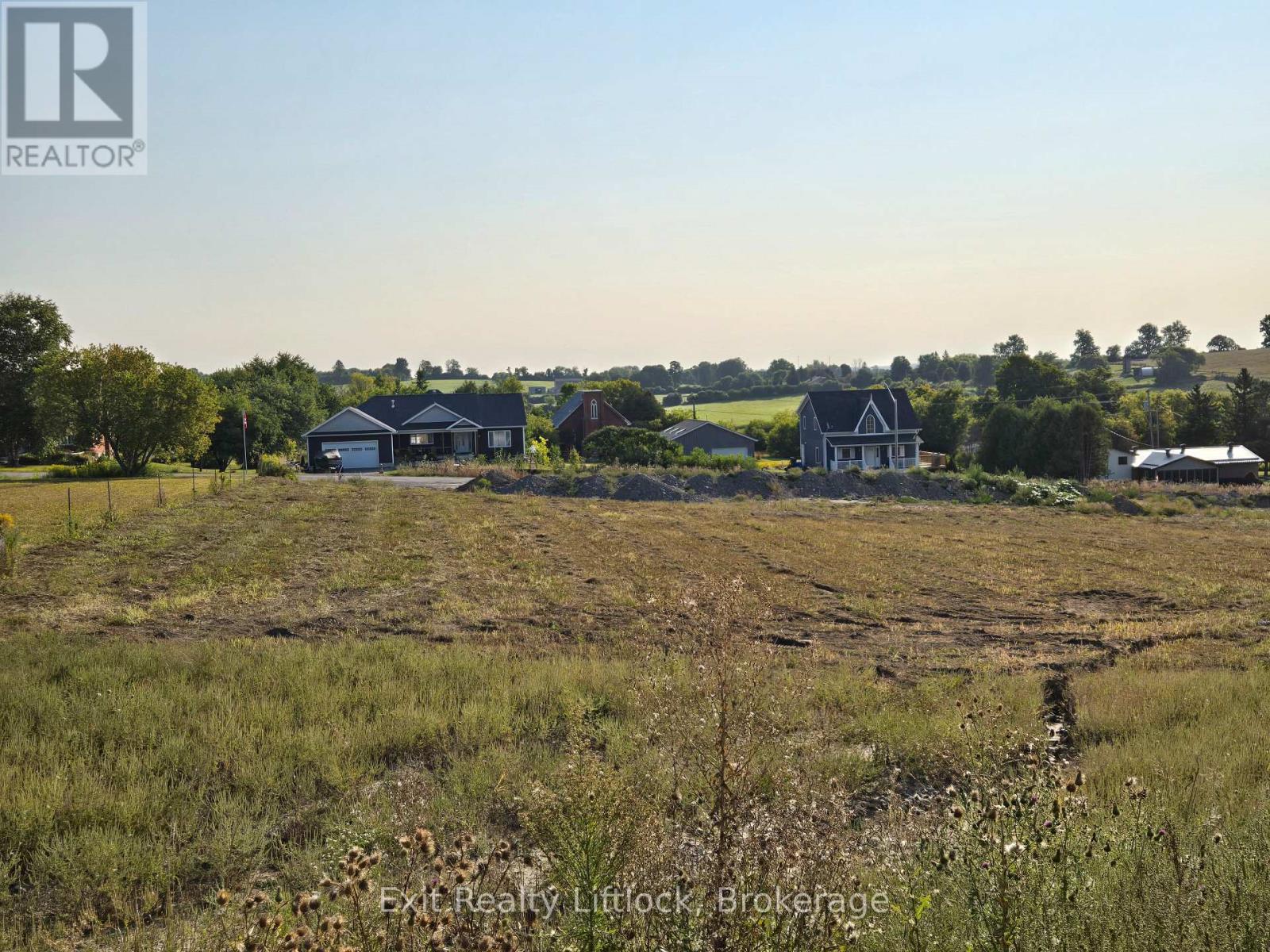 1908 ASHLEY CRESCENT - Photo 4