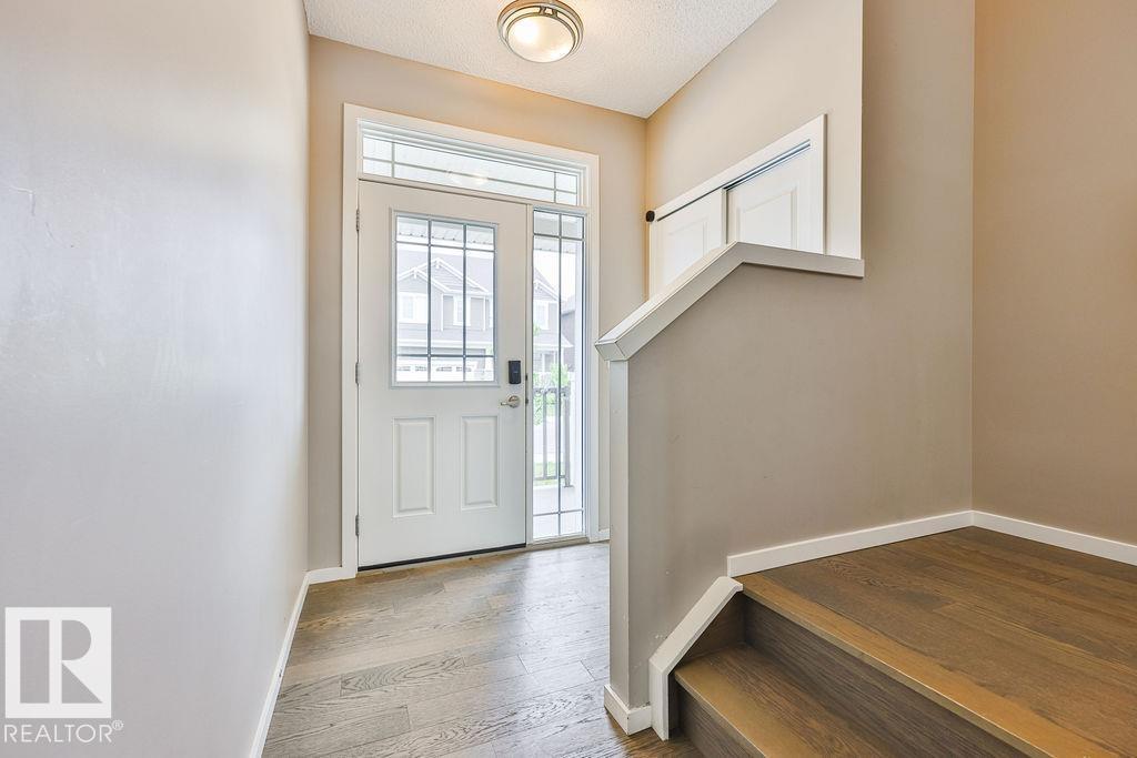 2031 207 ST NW