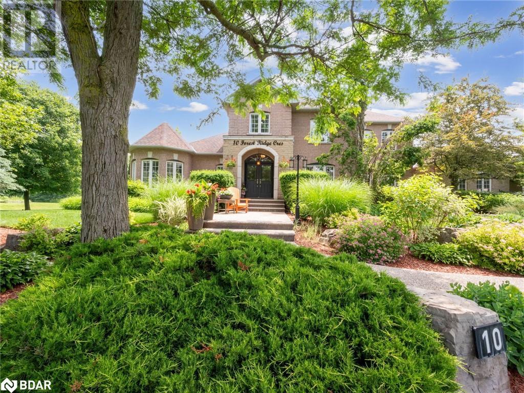 10 FOREST RIDGE Crescent