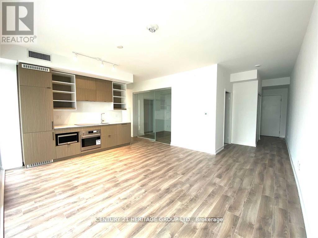 2210 - 20 EDWARD STREET