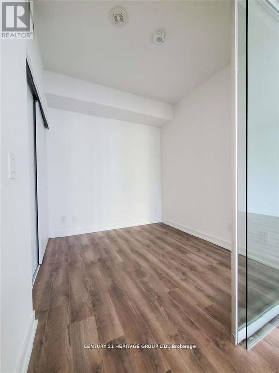 2210 - 20 EDWARD STREET