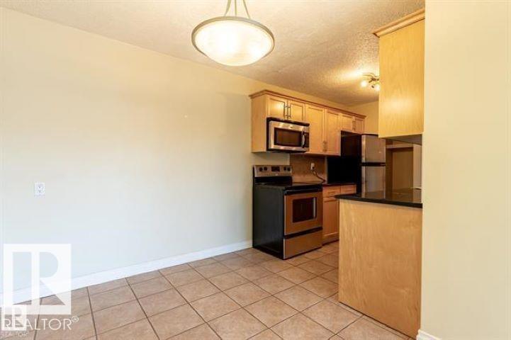 #307 8215 83 AV NW NW