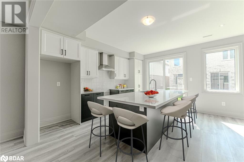 5 AMSTERDAM Drive