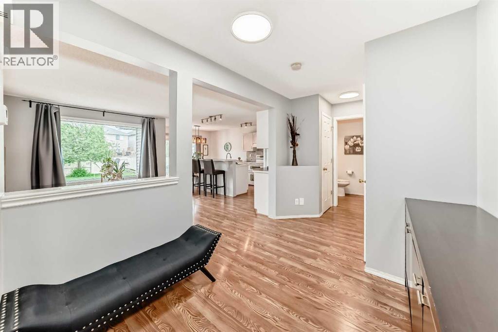 15 Citadel Meadow Crescent NW