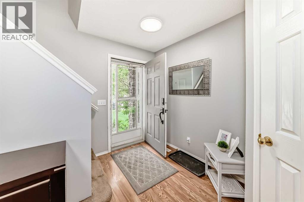 15 Citadel Meadow Crescent NW