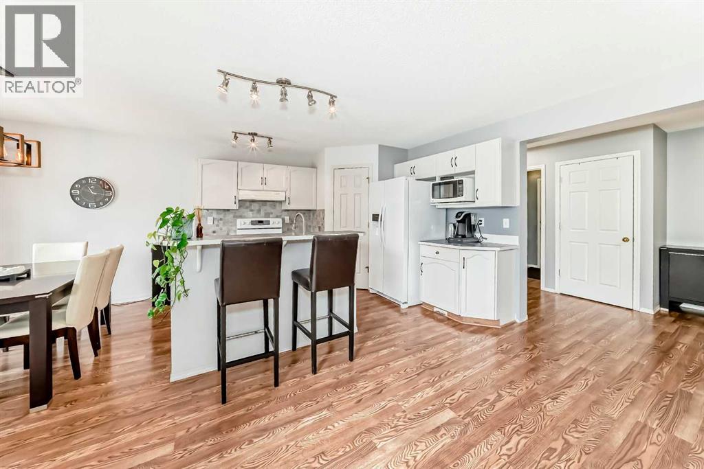 15 Citadel Meadow Crescent NW
