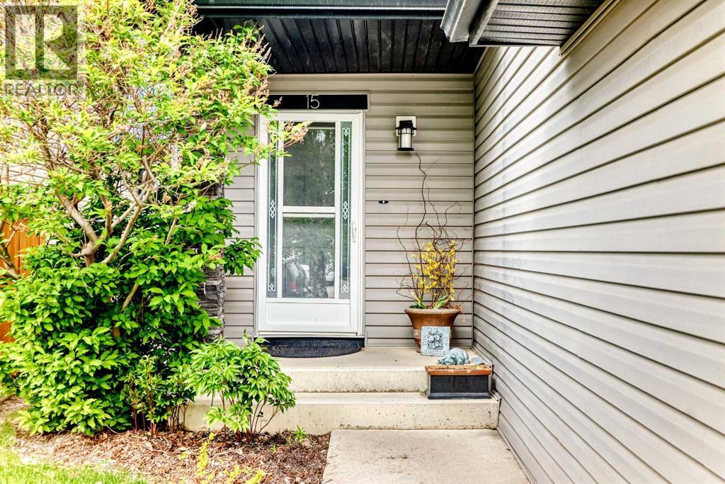 15 Citadel Meadow Crescent NW