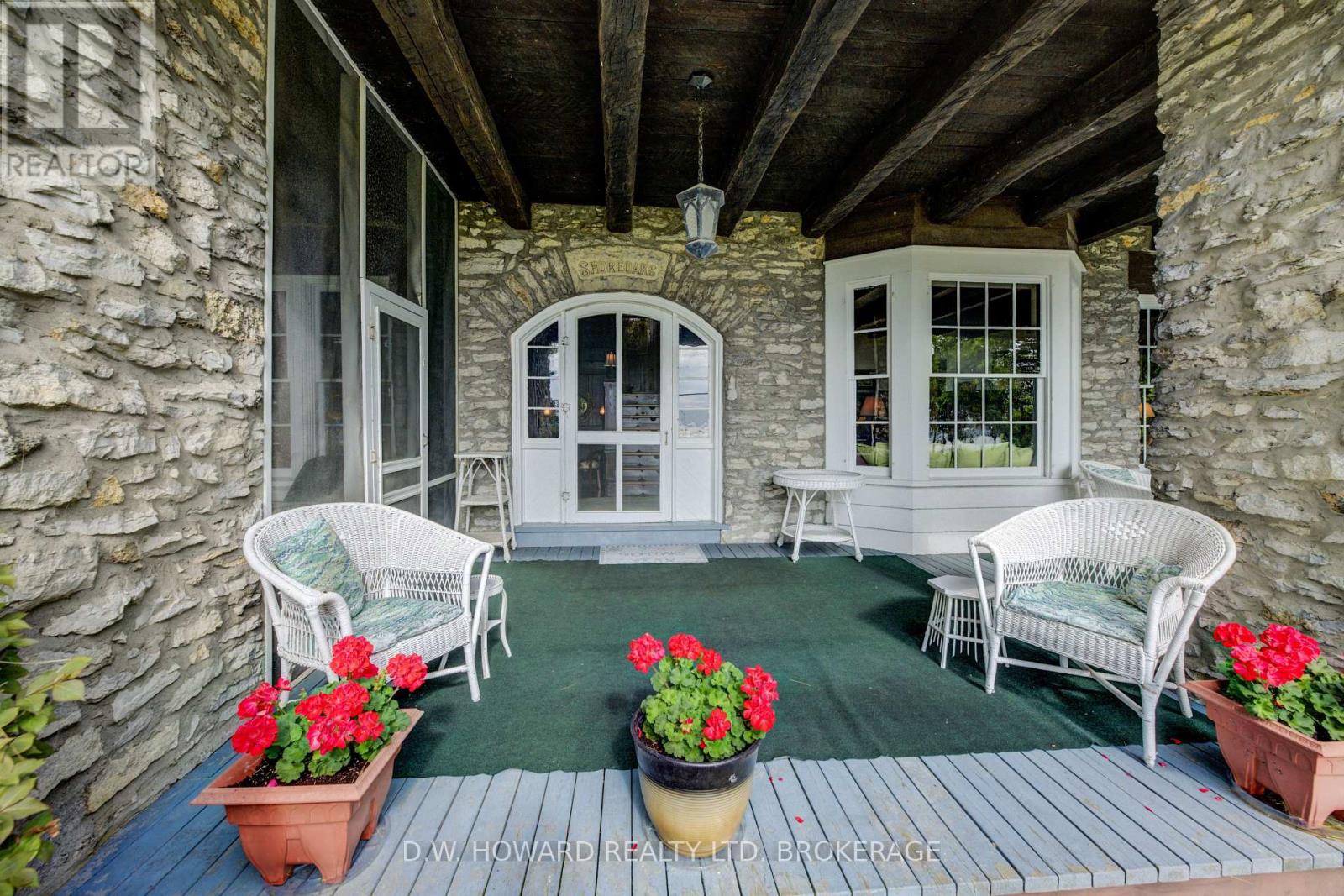 683 PT ABINO ROAD S