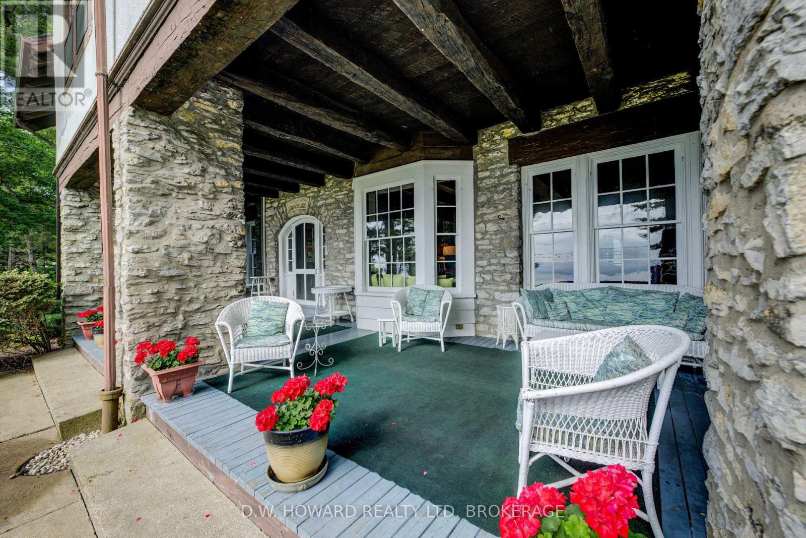 683 PT ABINO ROAD S