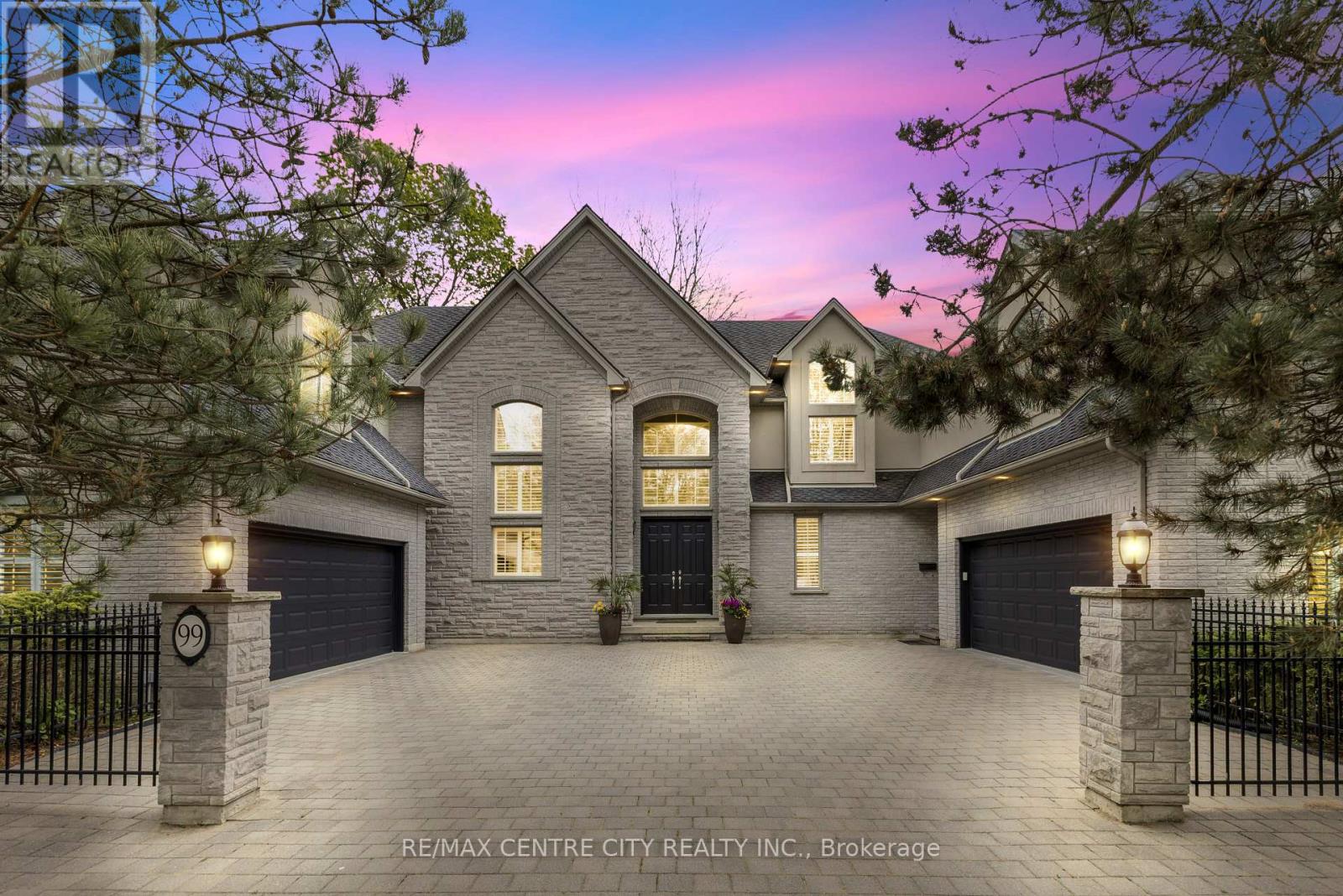 99 FITZWILLIAM BOULEVARD