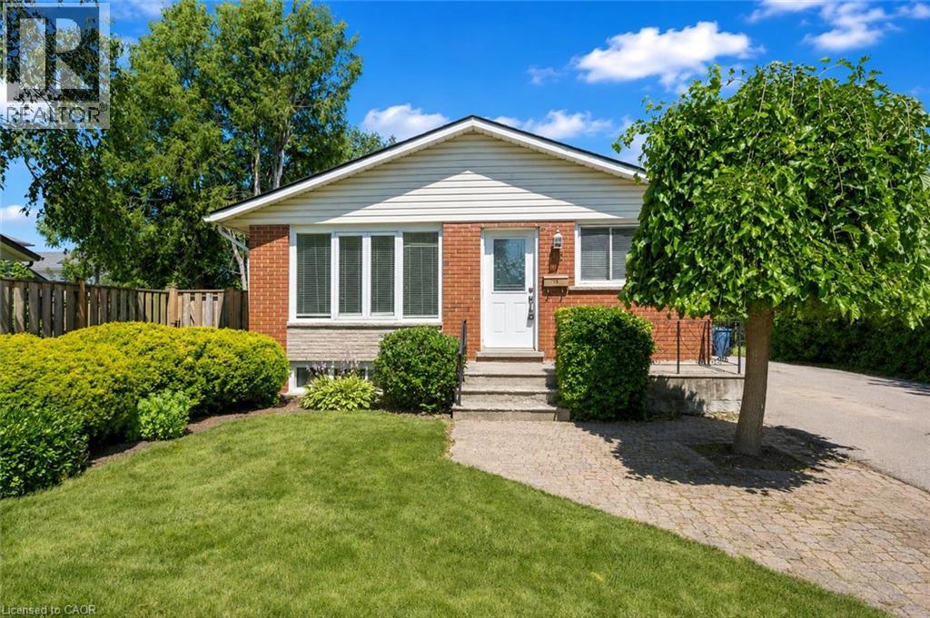95 MOUNTFORD Drive