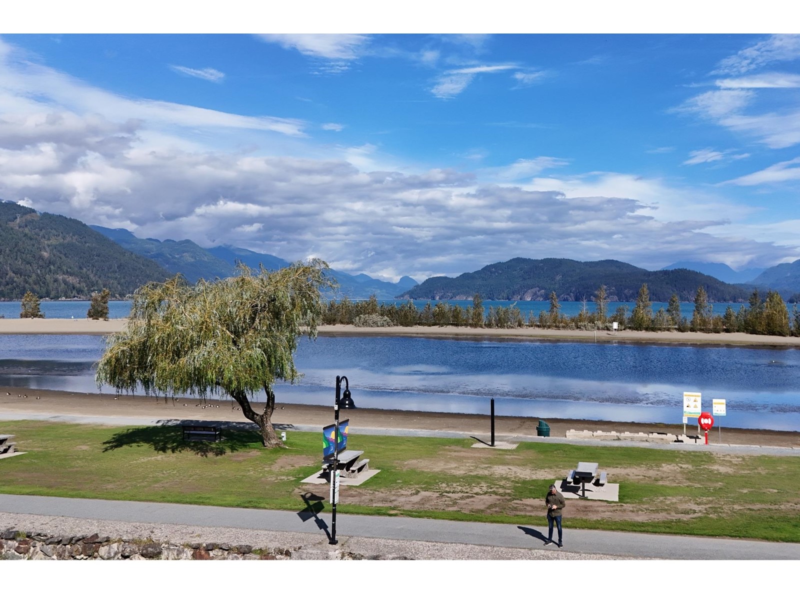 320 378 ESPLANADE AVENUE|Harrison Hot Springs