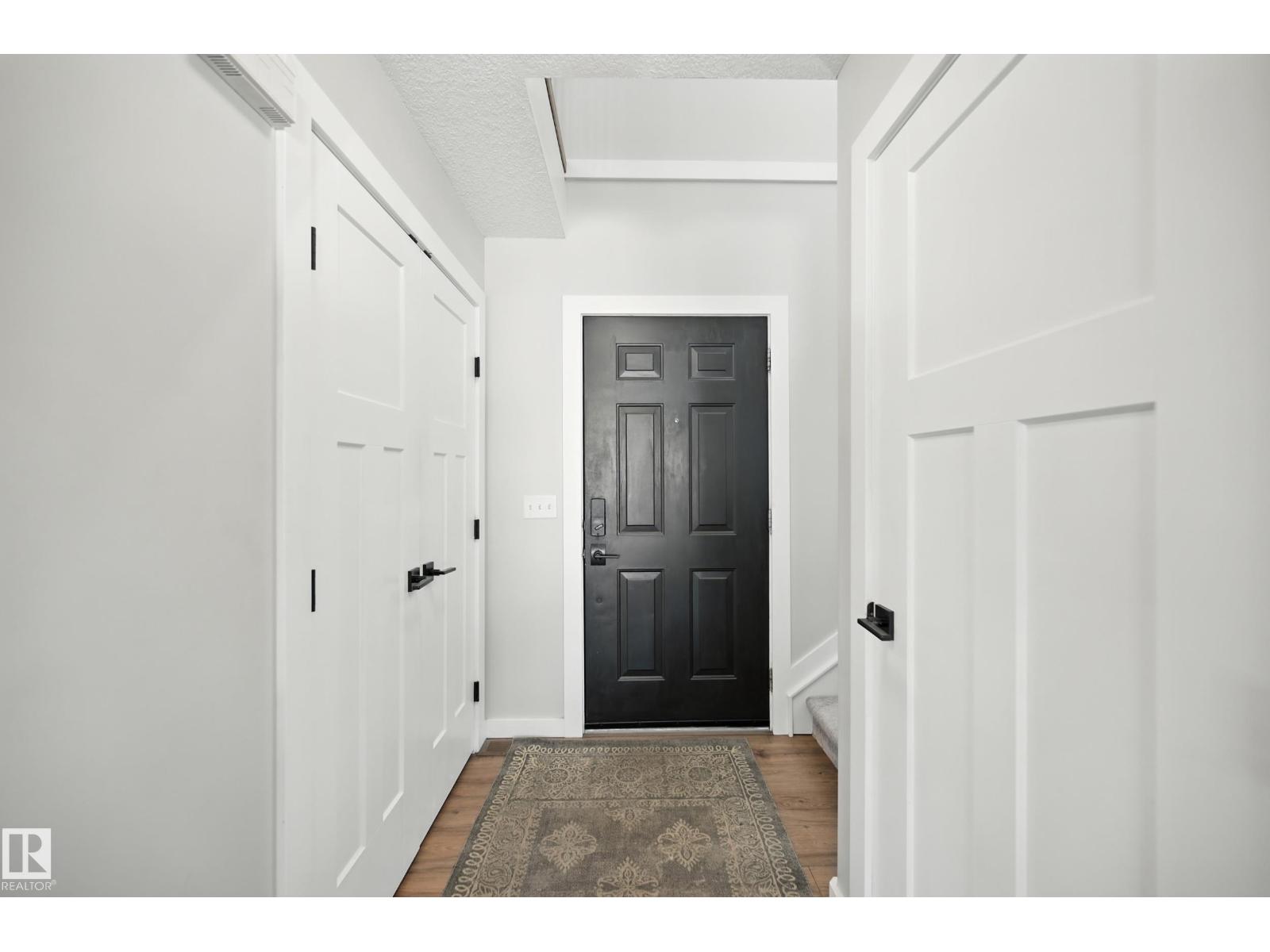 30 WESTWOOD LN