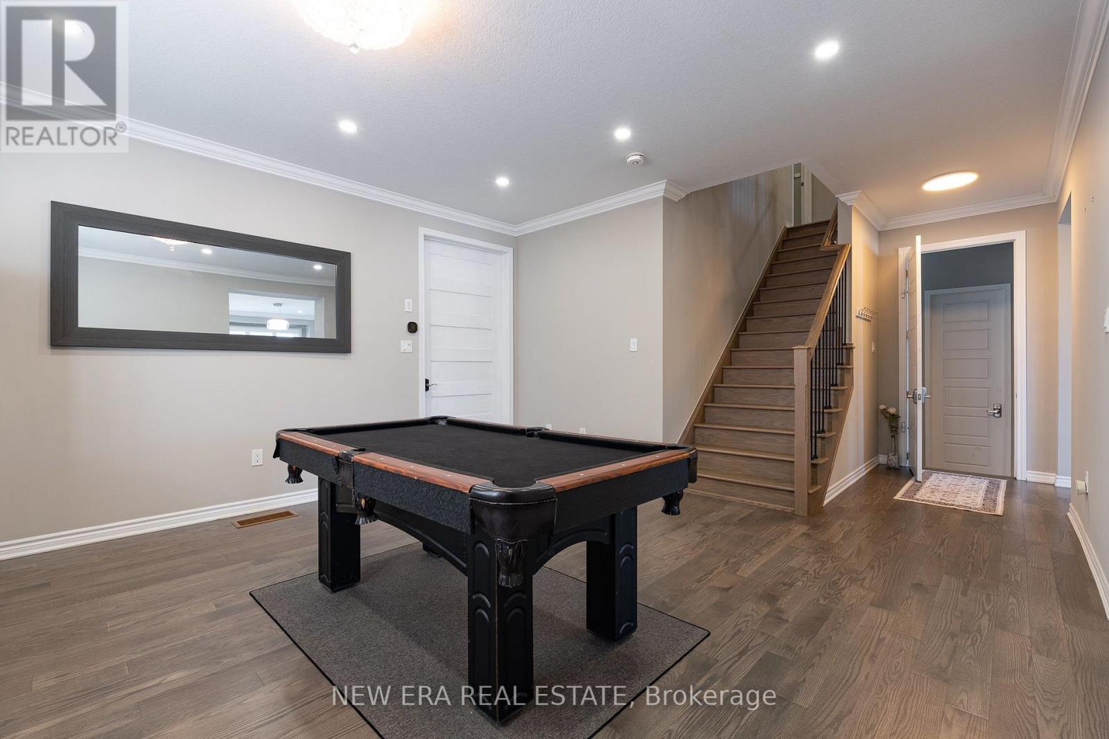 455 EQUESTRIAN WAY