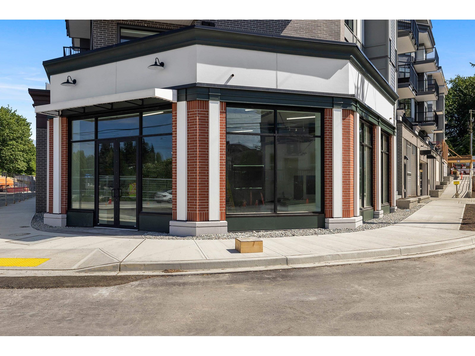 20 33816 SOUTH FRASER WAY