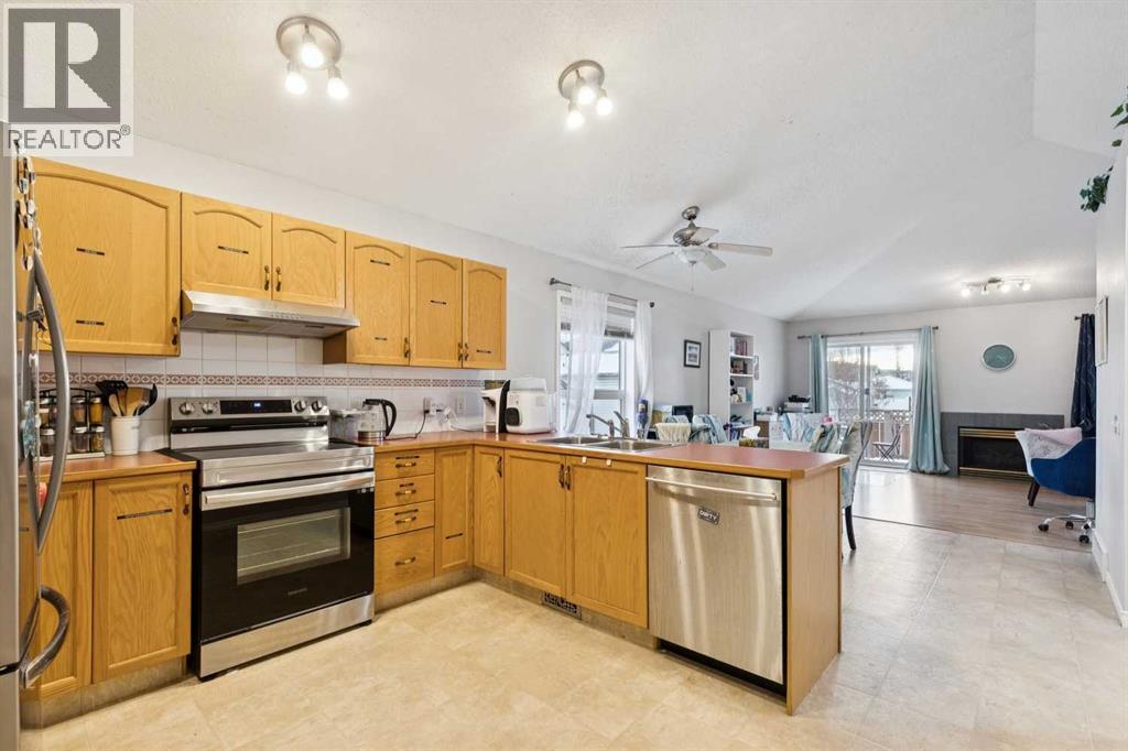 99 Inverness Park SE